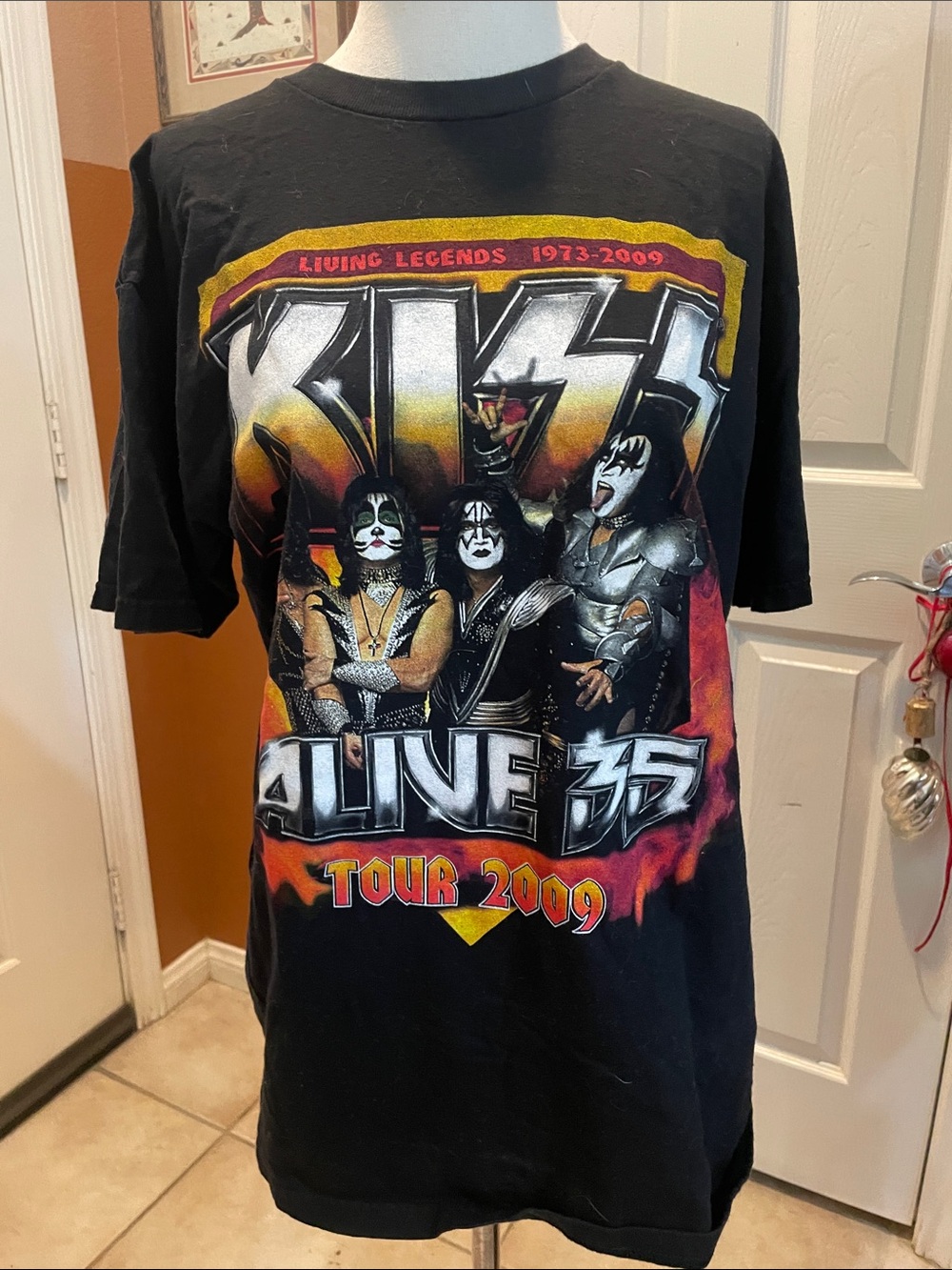 Kiss Black Graphic 'Alive 35 Tour 2009' Tee -